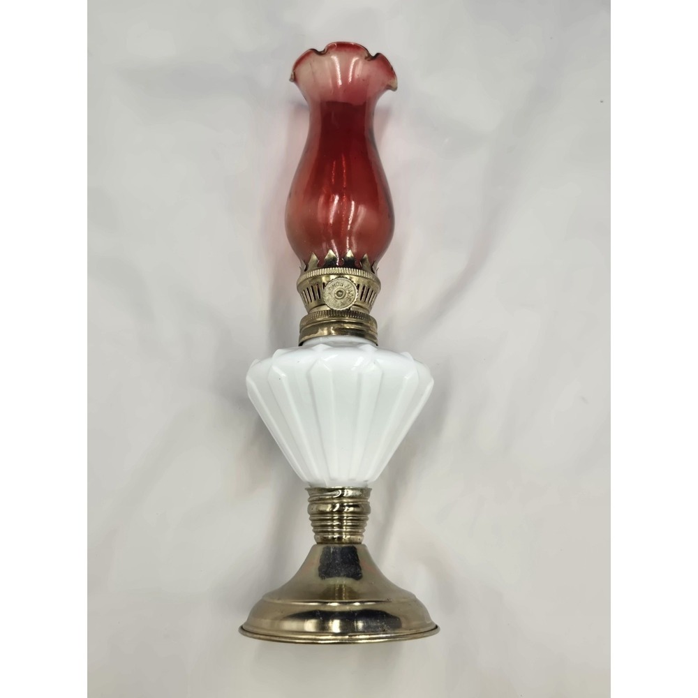 Vtg 10 in Oil Lamp White Glass And red Rose Hurricane Raremode In Hong Kong